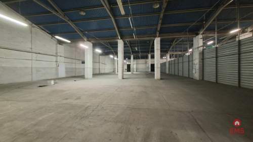 Hala-magazyn z rampą 1200 m2