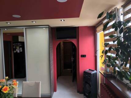 49 m Po remoncie Balkon Os.G Wyposażone