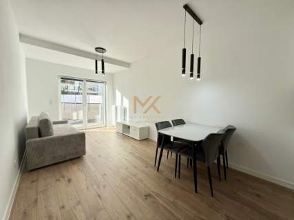 Apartament z ogrodem/ miejsce postojowe/ NOWE