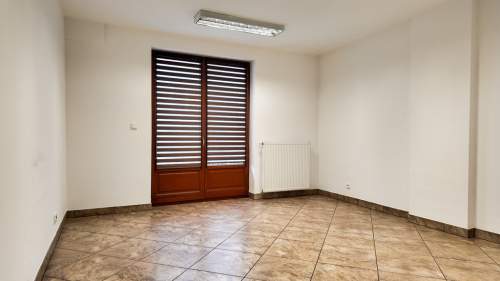 Funkcjonalny lokal w samym centrum- na wynajem 