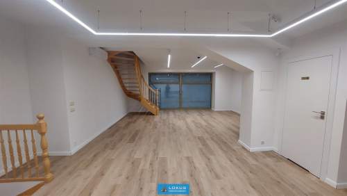 Lokal handlowy usługowy biurowy 150 m2 parking