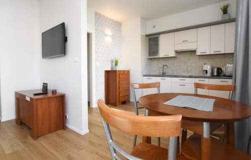 Kołobrzeg dz. Portowa ul. spacerowa . Apartament 300 m do morza