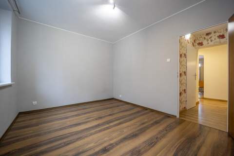  REZERWACJA Zadbane i rozkładowe 74,18 m2 Balkon II piętro WARTO