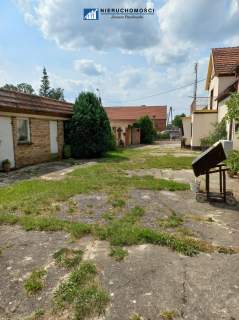 Dom wolnostojący 250m2 Działka 34ar Budynki