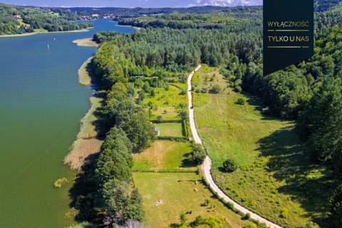 Sielskie działki nad Jeziorem Ostrzyckim