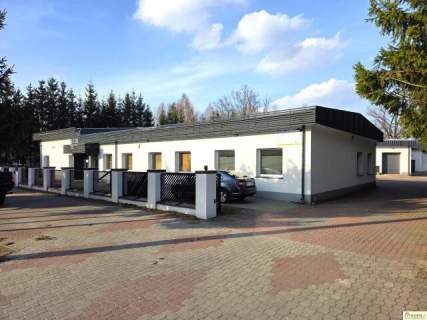 Atrakcyjny budynek usług-produk. 900 m2 - działka 42 ary w Łukowie