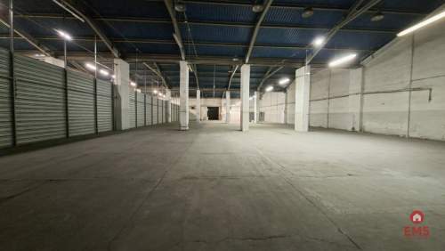 Hala-magazyn z rampą 1200 m2