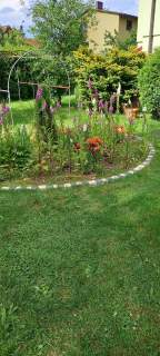 Sprzedam dom z pięknym ogrodem