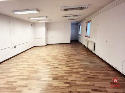 Świetna lokalizacja, duży parking