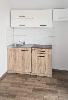 Budynek 10 kawalerka 211 m 673 m działki