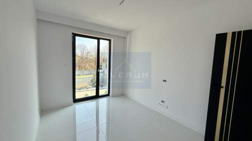 apartament - 3 pokoje z tarasem