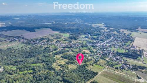 Działka pod zabudowę mieszkaniową i usługową