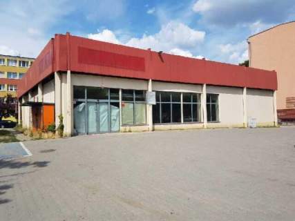 Lokal w centrum Konina - duży budynek 558m2- wynajmę 