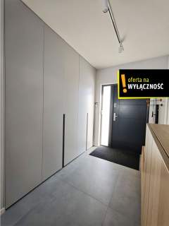 Nowoczesny dom z fotowoltaiką i rekuperacją 106 m2
