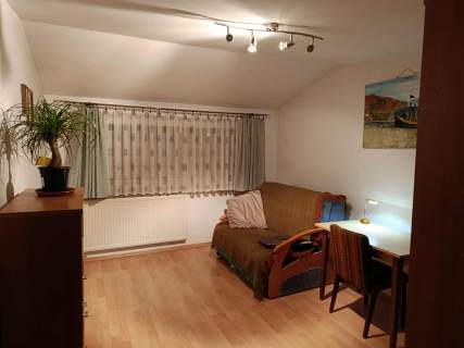 Dom wolnostojący 122 m2 z piwnicą, bud. gosp. 6 pokoi