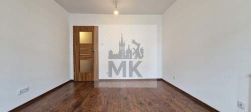 33m2 z bardzo dużym balkonem, 2016 r.
