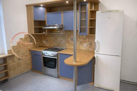 2 pokoje 58 m Centrum kamienica