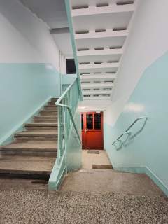 -OKAZJA-DO WYKOŃCZENIA-52M2-MEDIA MIEJSKIE-BALKON-