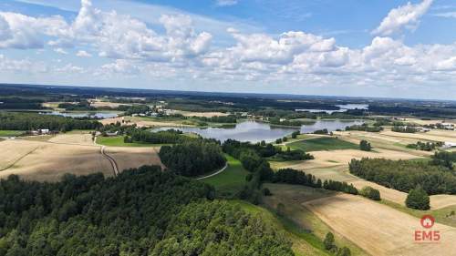Wyjątkowa działka otoczona lasem