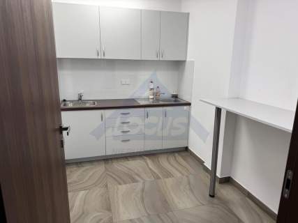 Białołęką 186 m2 biuro do wynajęcia