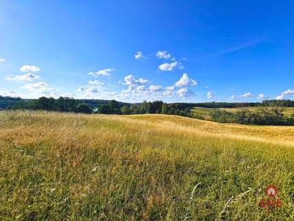 Działka budowlana pod usługi turystyczne - Mazury