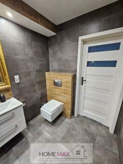 Nowoczesny, 2- poziomowy loft z ogródkiem 