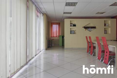 Kompleks budynków biurowo-magazynowych