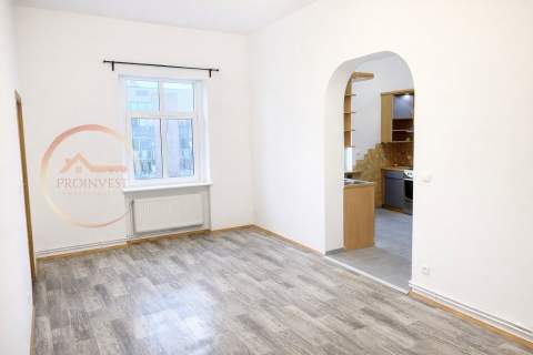 2 pokoje 58 m Centrum kamienica