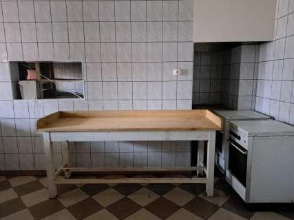Mrzeżyno lokal na sprzedaż lub do wynajęcia