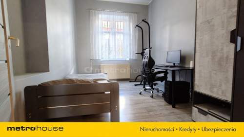 Na sprzedaż mieszkanie na parterze w kamienicy.