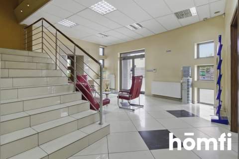 Kompleks budynków biurowo-magazynowych