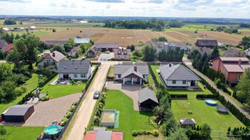 Nowa cena Dom z przestrzenią do prowadzenia biznesu