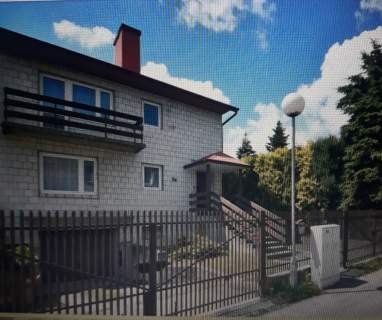 SPRZEDAM dom WOLNOSTOJĄCY w Ostrowcu z garażem i tarasem