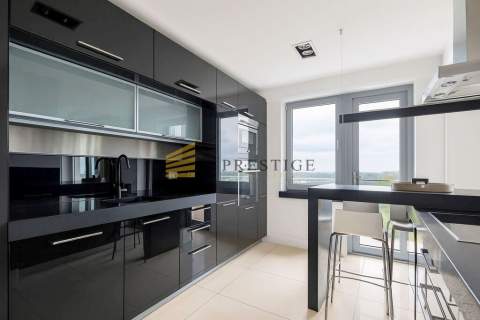 Dwupokojowy apartament w budynku z basenem, fitnes