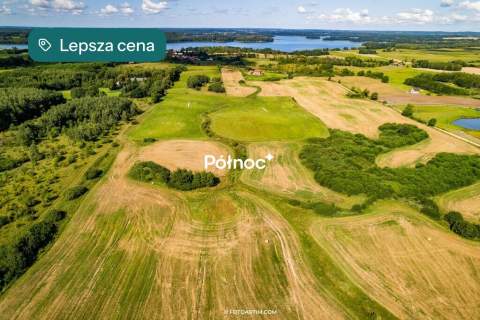 Działka z plażą nad jeziorem Narie