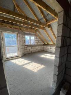 Przestronny dom 240 m na dużej działce 0,74 ha spokojna o