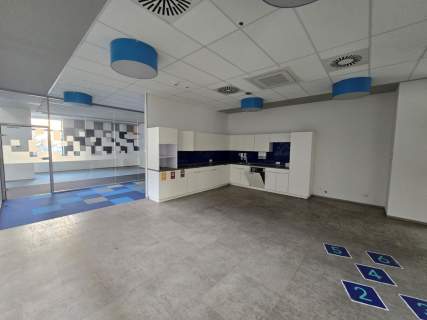 Lokal biurowy o powierzchni 2.450,30 m 