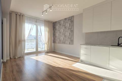 Centrum apartamentowiec 3 pokoje 45 m2, parking