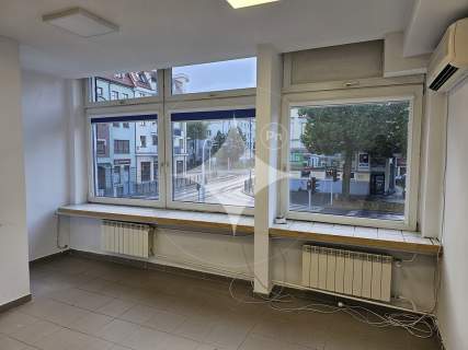 Lokal biurowy w centrum 72m2 Ip.