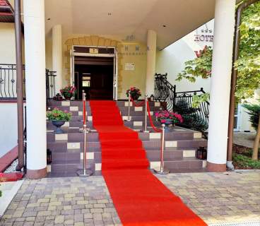 Obiekt hotelowy z salami bankietowy i SPA