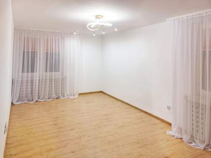 2 pokoje po generalnym remoncie 49 m I piętro Centrum