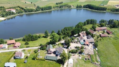 Siedlisko nad jeziorem Mazury