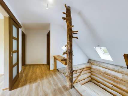 Dom z bala na działce 1,2 HA z linią brzegową