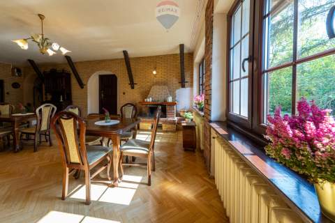 Pensjonat / kwatery pracownicze / sala bankietowa 