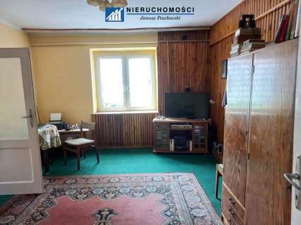 Dom wolnostojący 250m2 Działka 34ar Budynki