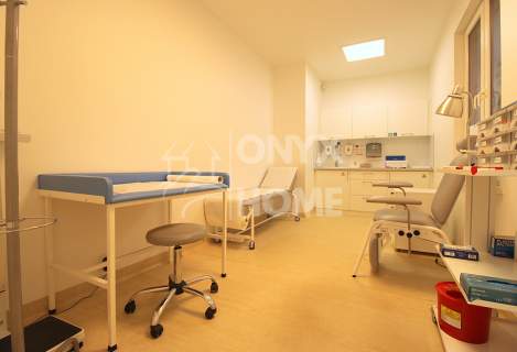 Lokal w centrum Gdyni, duże zaplecze/piwnica 188m2