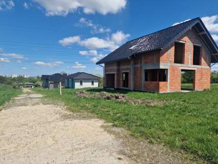 Nowy dom w Częstochowie / dom piętrowy 174m2