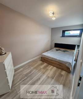 Nowoczesny, 2- poziomowy loft z ogródkiem 