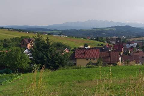 Działka budowlana z panoramicznym widokiem na okolicę i Tatr