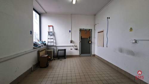 Lokal użytkowy 300 m2 na wynajem